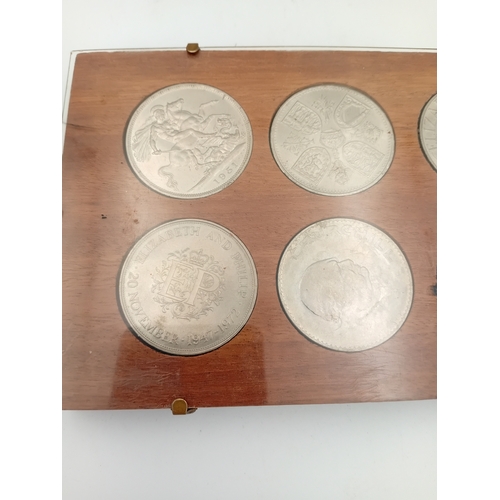 337 - Set of 6 commemorative crowns in case