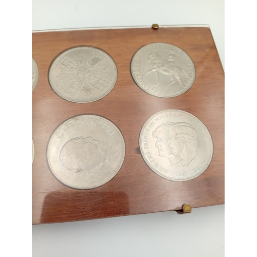 337 - Set of 6 commemorative crowns in case