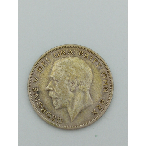 388 - 1929 George 5th .500 Silver Halfcrown.