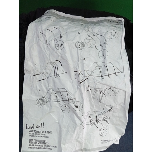 8 - A Outwell Nevada 4 tent, sleeps 3 people. (H 200cm x D 485cm x W 300cm) Only used once for a night i... 