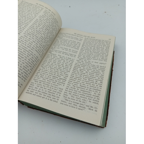 41 - The Works Of Robert Louis Stevenson In One Volume Walter J Black New York Printed In The USA

Some d... 