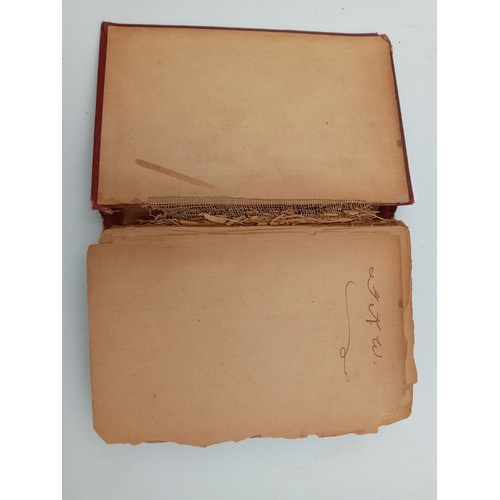 42 - Antique Three Men In A Boat By Jerome K Jerome New York Hurst & Company Signed Book

Damage to spine... 