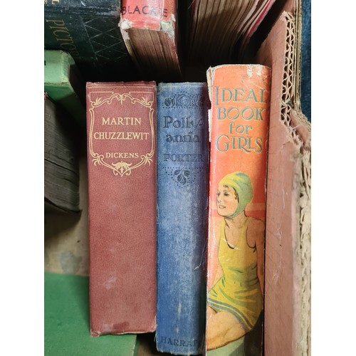 38 - A collection of 12 vintage hard back books to include: 25 years of His Majesty King George V; Histor... 