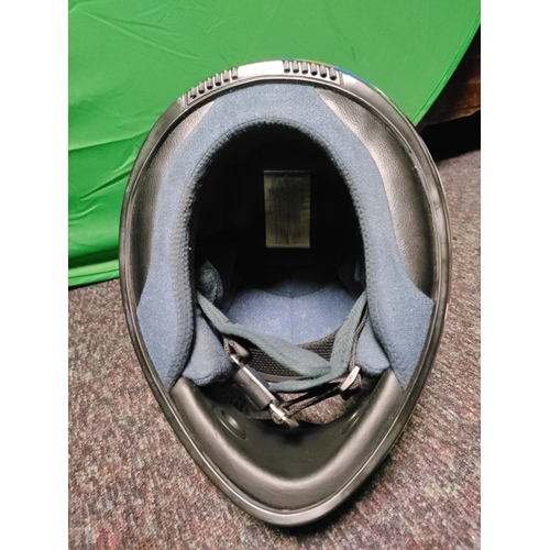 105 - A Box helmets full-face motorcycle helmet & box branded bag. (Size XL)