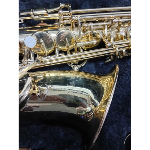 A Arbiter Pro Sound WW-510 86123083 alto Saxophone with original hard case