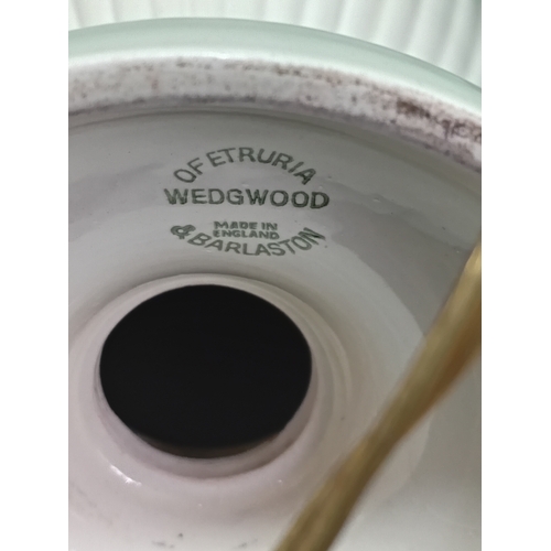 25 - A vintage Wedgwood Queensware Embossed Grape vine table lamp in cream. The lamp holder is slightly l... 