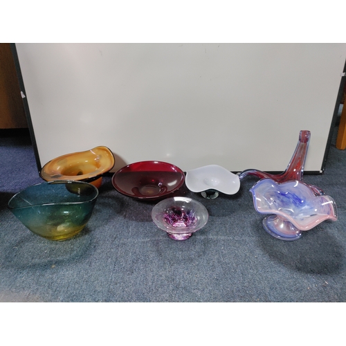 273 - A collection of 7 pieces of coloured glass. To include Murano.