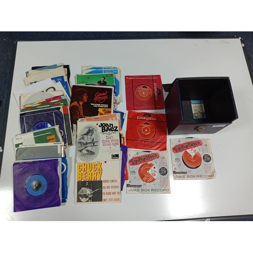 99 - A collection of APX 50 7 Inch singles. To include the bee gees, chuck Berry, Joan baez, John Leyton.... 