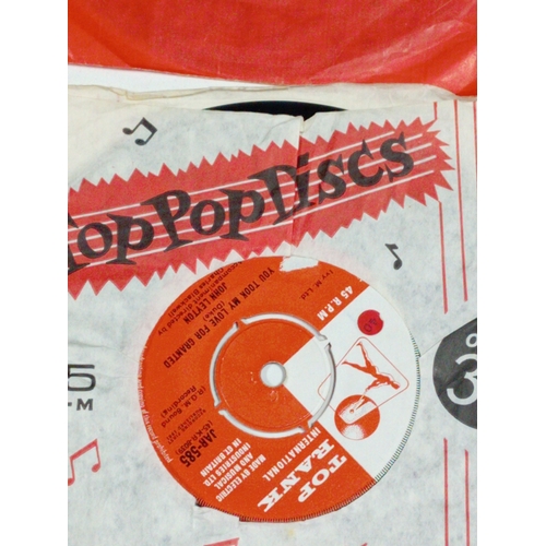 99 - A collection of APX 50 7 Inch singles. To include the bee gees, chuck Berry, Joan baez, John Leyton.... 
