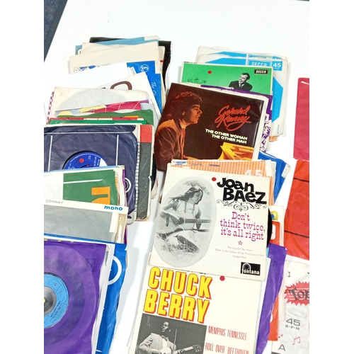 99 - A collection of APX 50 7 Inch singles. To include the bee gees, chuck Berry, Joan baez, John Leyton.... 