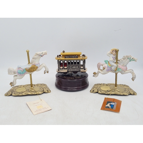 252 - A pair of limited edition ornamental American Carousel Horses by Tobin Fraley, No 9078 & 9024, 1988 ... 