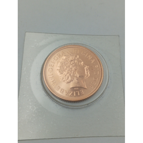 363 - A sealed 2000 22ct gold full sovereign in box. Total weight 8.64 Grams.