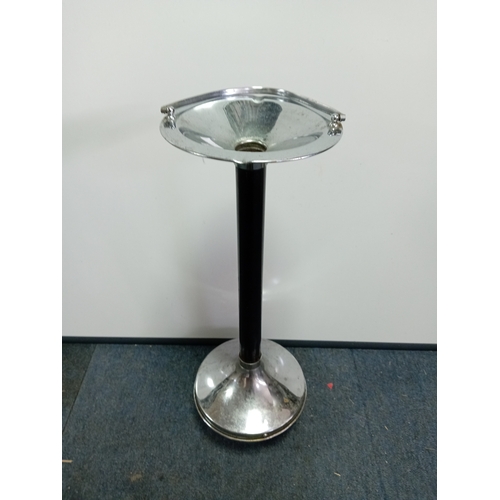 71 - A vintage ashtray. (Height 55 cm x Diameter 17 cm)