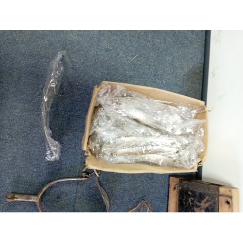 87 - A collection of vintage items. To include 5 brass door knobs, 1 horse spur, & rim lock with key