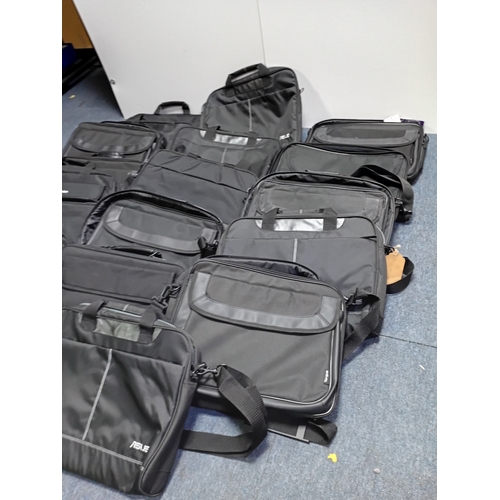 90 - A large job lot of new laptop bags,  various brands ( Lenovo, Dell )