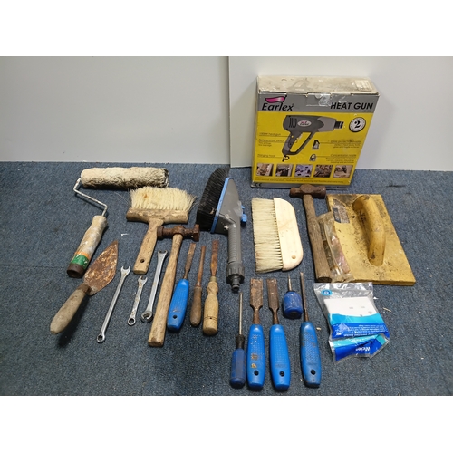 3 - A job lot of tools specifically decorating tools to include paint brushes, wallpaper brushes, a floa... 