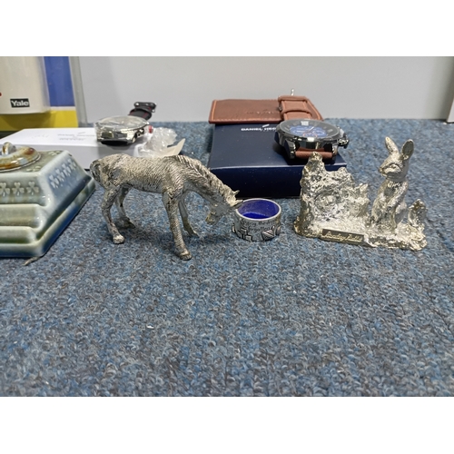 30 - A collection of various items to include watches, irish porcelain ink well, david winter cottage, pe... 