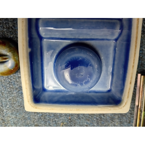 30 - A collection of various items to include watches, irish porcelain ink well, david winter cottage, pe... 