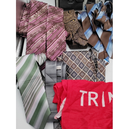 39 - A collection of assorted men's neck ties, unopened 