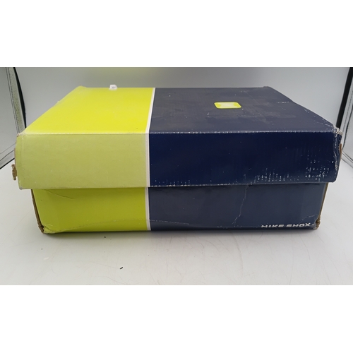 29 - A pair of 2001 Nike Shox VC R4 trainers in the 