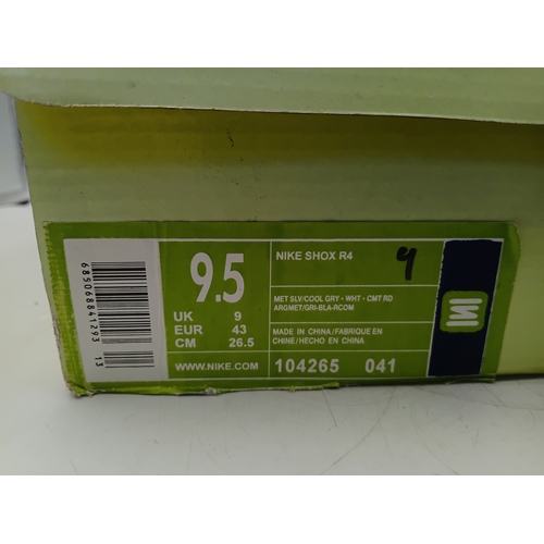 29 - A pair of 2001 Nike Shox VC R4 trainers in the 