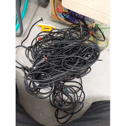 46 - A hozelock deluxe auto kit together with hose reel and sprinkler attachment. All appears present in ... 