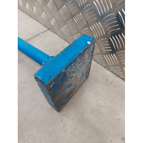 50 - Draper expert 4.5kg tarmac tamper.