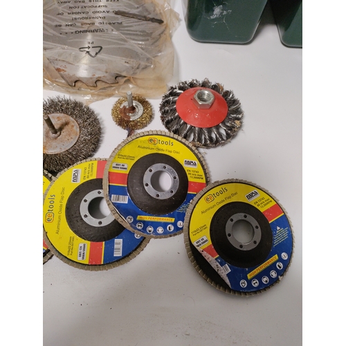 80 - A large collection of cutting discs, aluminum oxide flap discs, rotary wire brushes and more .