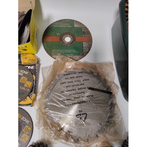 80 - A large collection of cutting discs, aluminum oxide flap discs, rotary wire brushes and more .