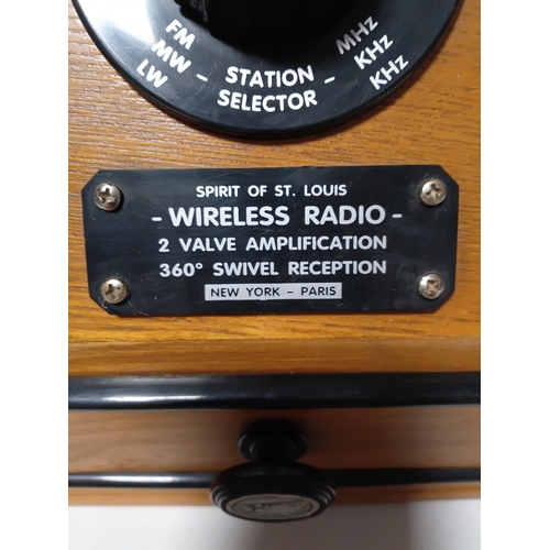 215 - A Spirit Of St Louis SOSL Wireless Valve AM/FM Cassette Radio pat tested and working, and a  a decor... 