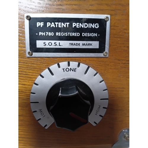 215 - A Spirit Of St Louis SOSL Wireless Valve AM/FM Cassette Radio pat tested and working, and a  a decor... 