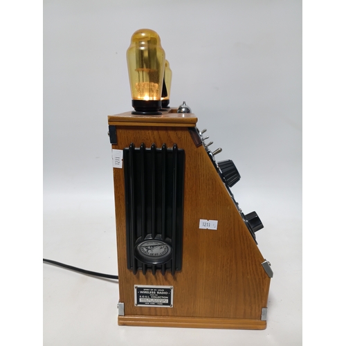 215 - A Spirit Of St Louis SOSL Wireless Valve AM/FM Cassette Radio pat tested and working, and a  a decor... 