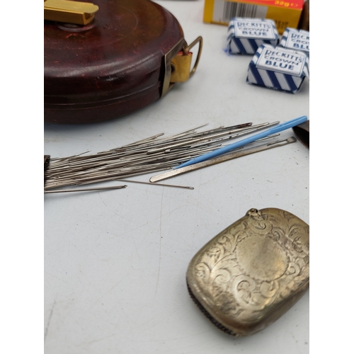 216 - A collection of vintage items, mostly snuff related. To include enamelled snuff tin, vesta case, Fry... 