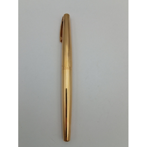 220 - A vintage sheafer fountain pen with a 14k gold nib.