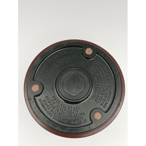 226 - A vintage DIL Flintless (Dorset industries ltd)  bakelite pull out table lighter. Height 12cm x 9.5c... 