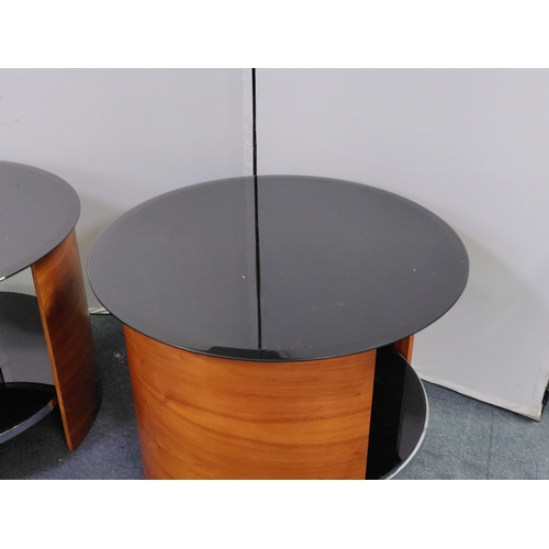 121 - A pair of mid-century teak bentwood side tables with chrome accents and glass top - Circular table m... 