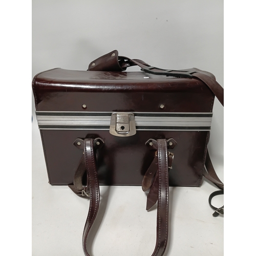 194 - A vintage Minolta X-700 film camera body, with a vintage manual focus zoom lens, specifically a Tou ... 