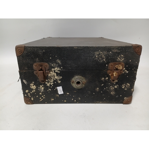 195 - A vintage Decca Crescendo portable wind-up box gramophone. Winds up and spins but needle head needs ... 