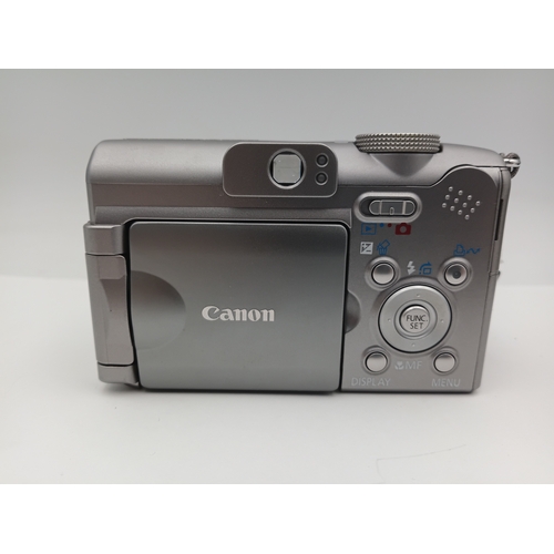 186 - A Cannon power shot A620 with 7.1 mega pixels and a travel bag, in good condition fully working.