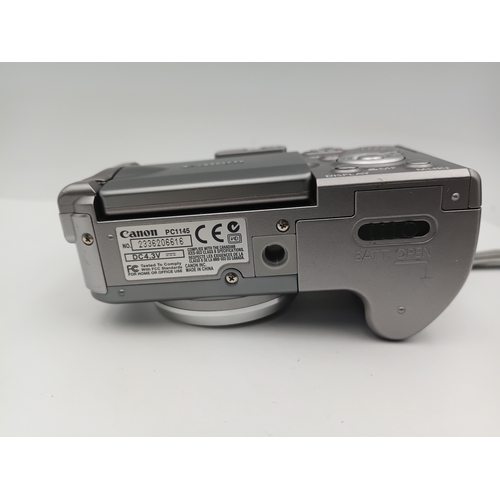 186 - A Cannon power shot A620 with 7.1 mega pixels and a travel bag, in good condition fully working.