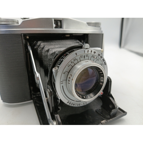 187 - A vintage Agfa Isolette 2 with Solinar lens and Voist lander viewfinder. Tested and working