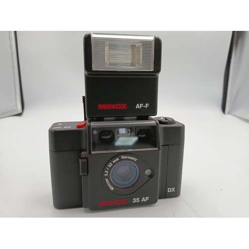 189 - A Minox 35AF DX camera tested and working. Flash untested