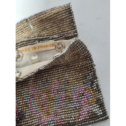 242 - A collection of vintage fabrics to include Victorian and early to mid 20th century items. Highlights... 