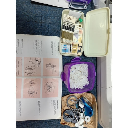 183 - BUSH 988 elektromechanical household sewing machine and a full set of accessories. No cable so not t... 