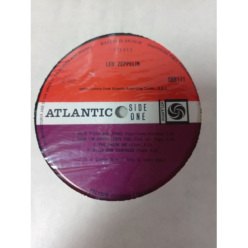 59 - Led Zeppelin Led Zeppelin I vinyl record in mint condition