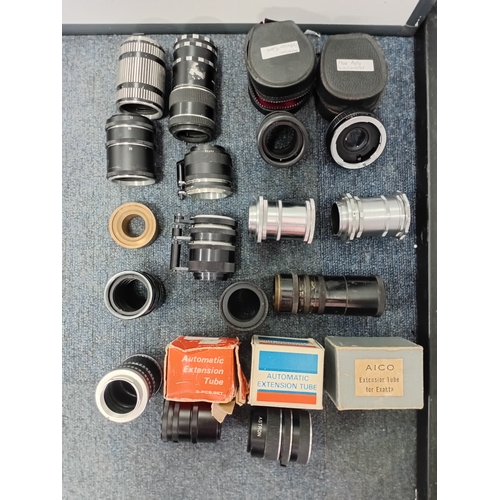 220 - A large collection of vintage photo lenses from the Vivitar, Soligor, Yashica and others.Extension t... 