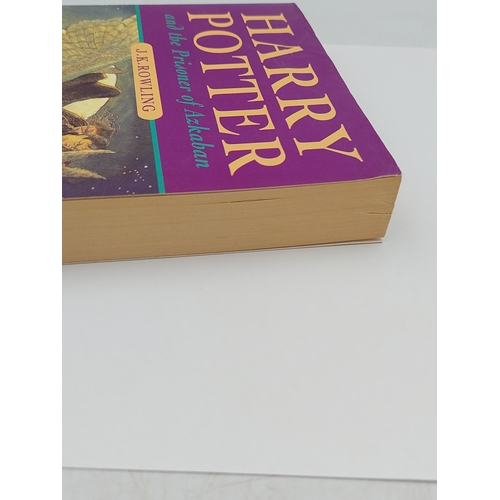 158 - A first edition first or second impression of Harry Potter and the prisoner of Azkaban. Bloomsbury.