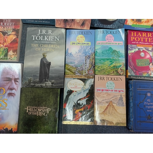 157 - A great collection of books in the fantasy and classic literature genre : 