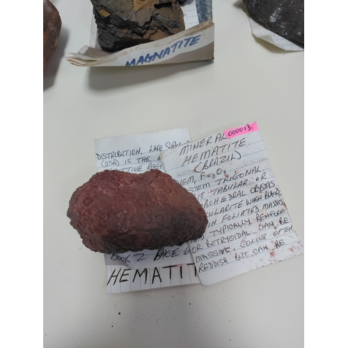 269 - A collection of 7 stones. To include, ironstone, hematite, magntite, chromite and more. The largest ... 