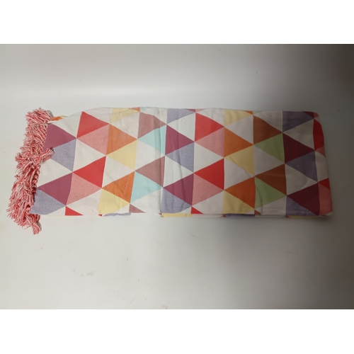 292 - A collection of 6 vintage blankets, all with different colours and patterns.